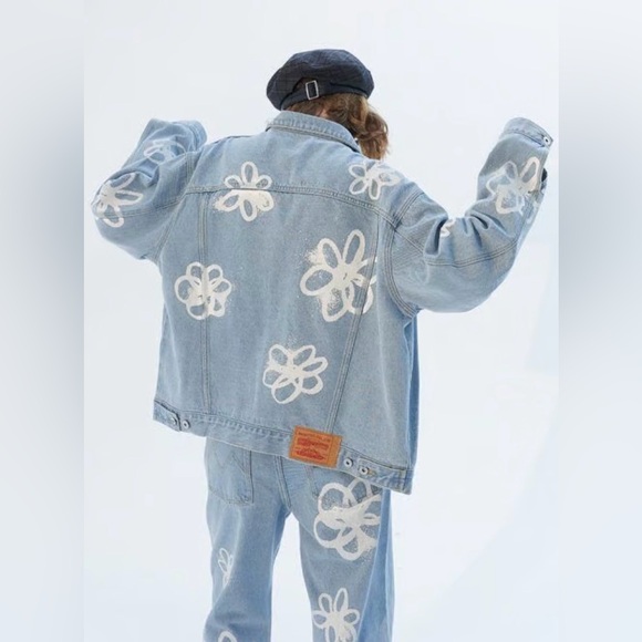 Moditec Hand-Painted Flowers Blue Denim Jacket - Picture 4 of 12